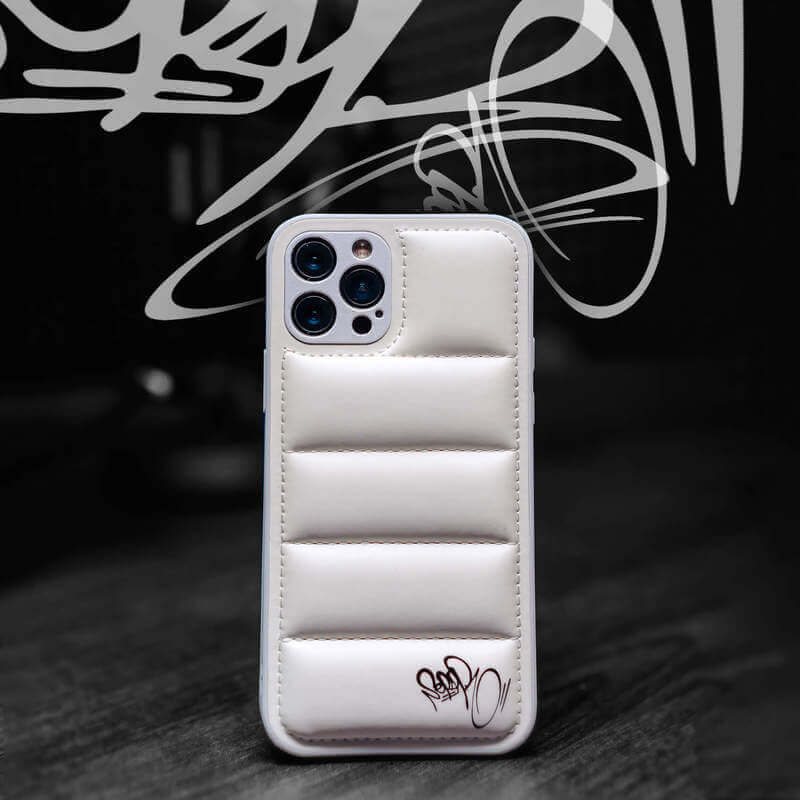 Picasee Puffer case pro Apple iPhone 12 Pro Max - Separ Puffer - Bílá